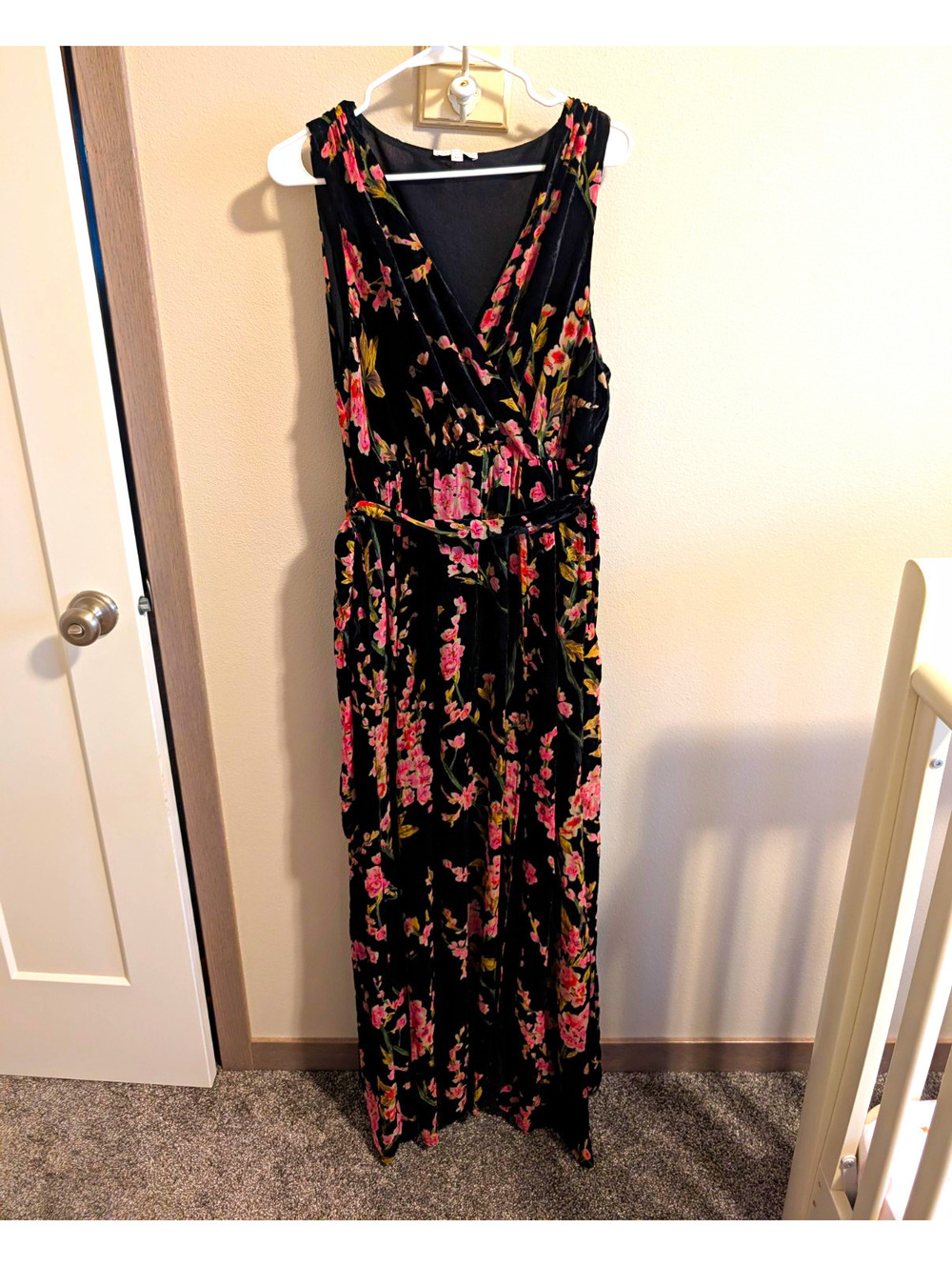 Baltic Born Women's 2XL Maxi Wrap Dress Sleeveless V-Neck Floral Black Velour
